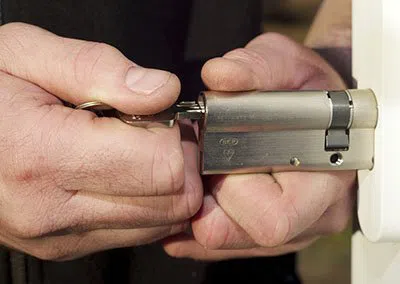 Super Locksmith Services Baltimore, MD 410-487-9514 Super Locksmith Services Baltimore, MD 410-487-9514 - 29-10